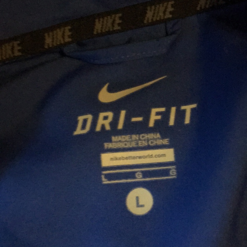 Men’s (L) Nike